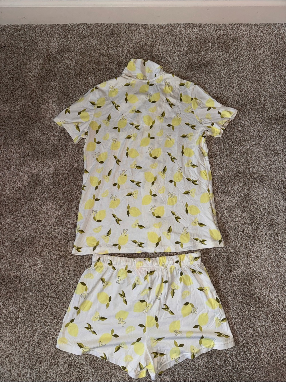 🍋 Lemon Flower Print Short Pajama Set 🍋 - Picture 6 of 11